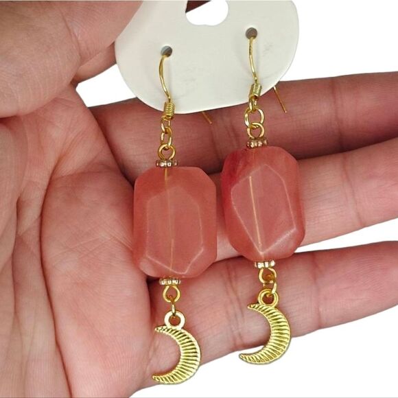 Handmade Fairycore Gypsy Boho Stone Moon Earrings - Picture 1 of 1